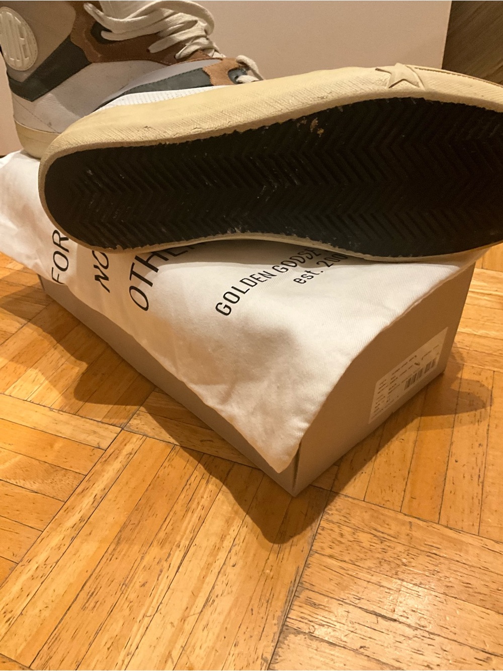 Golden Goose Men’s High-Top Sneakers in White, Brown and Black Star - Picture 5 of 5